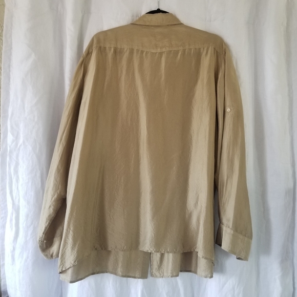 Lauren Ralph Lauren | 100% Silk Long Sleeve Button Down Shirt - Picture 3 of 7